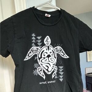 Maui Graphic T-Shirt with Turtle Design